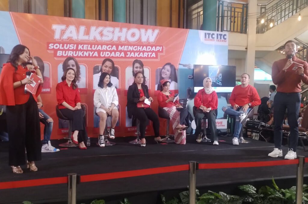 Kurangi Polusi Udara, Aldi Taher hingga Okie Agustina Beralih ke Kendaraan Listrik